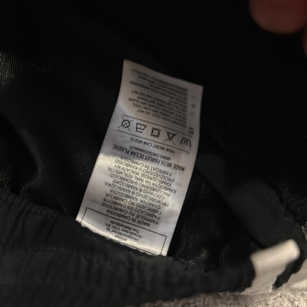 Adidas shorts - Picture 4 of 5
